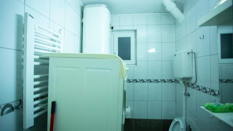 Private Cozy Room 1 With Shared Kitchen In Appartment, Downtown Belgrád Kültér fotó